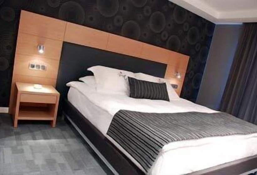 غرفة قياسية, Met