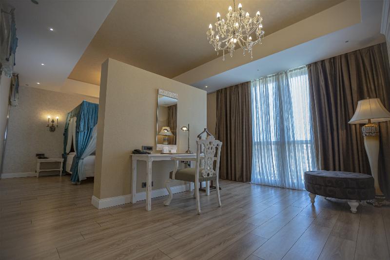 سوئیت با تخت بزرگ, Ramada Plaza By Wyndham Mardin