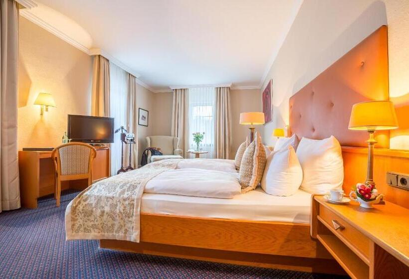 标准三人间, Romantik Hotel Schwanefeld & Spa