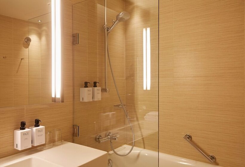 高级家庭房间, Scandic Hamburg Emporio