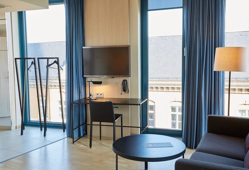 高级家庭房间, Scandic Hamburg Emporio