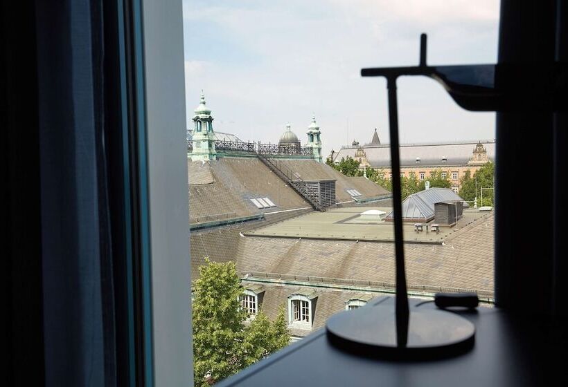 小型套房, Scandic Hamburg Emporio