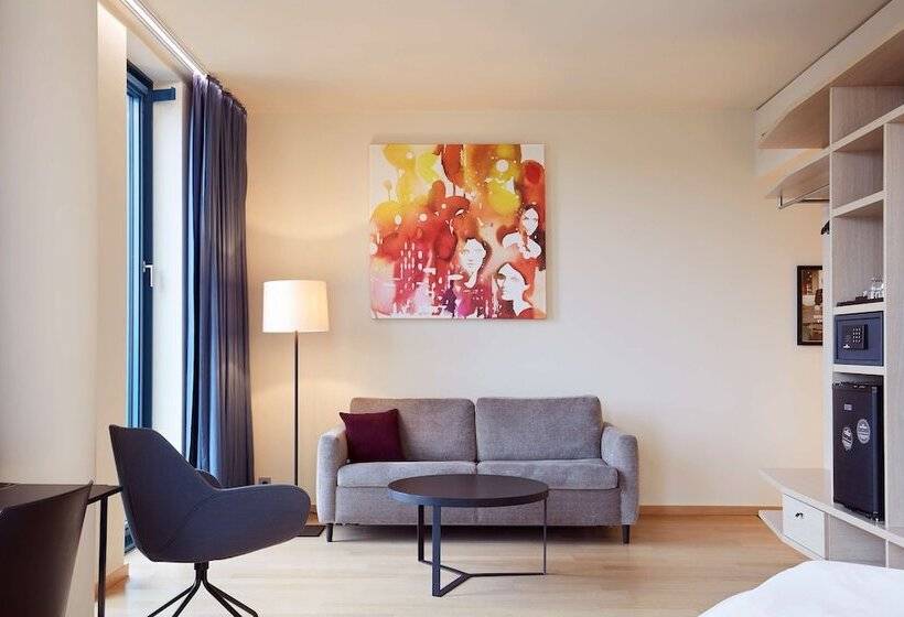 سوییت جونیور, Scandic Hamburg Emporio