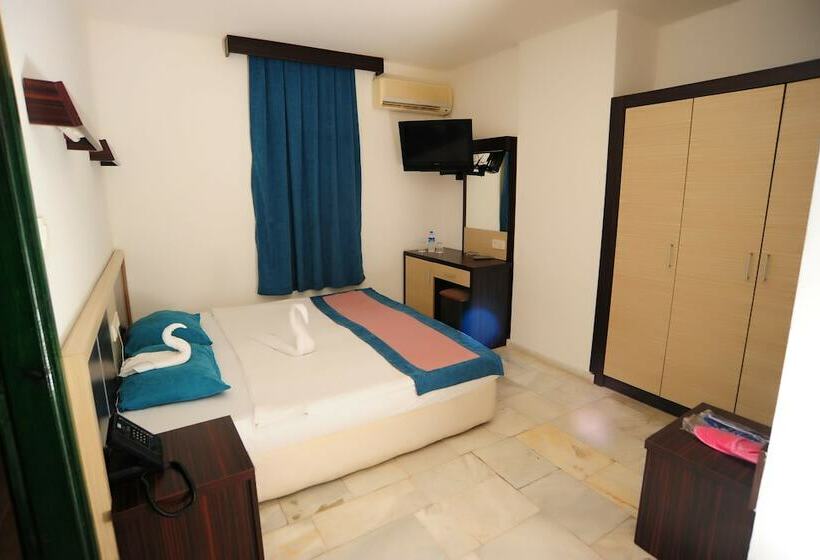 Номер Стандарт, Semt Luna Beach