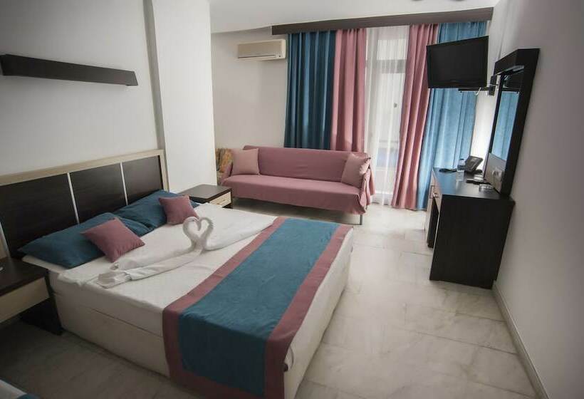 Номер Стандарт, Semt Luna Beach