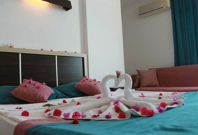 Номер Стандарт, Semt Luna Beach