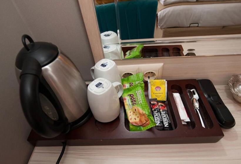 Standard Single Room, Sultans Royal