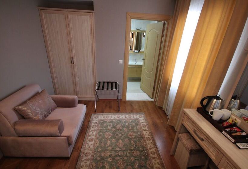 Standard Room, Sultans Royal