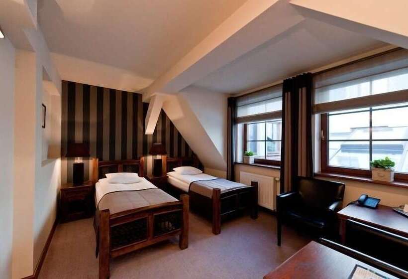 غرفة قياسية, Tumski