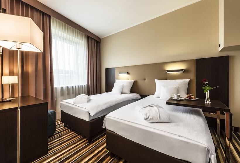 스탠다드 싱글 룸, Victor Pruszków Desilva