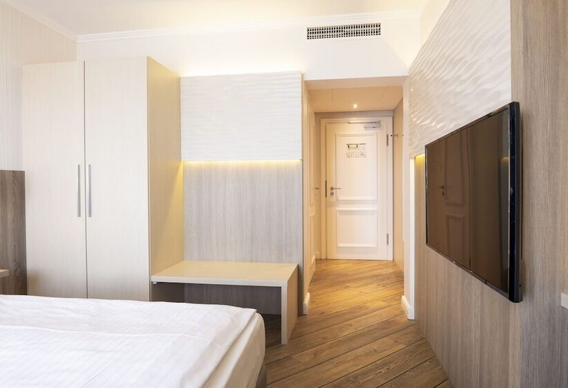 غرفة قياسية فردية, Vier Jahreszeiten Lubeck