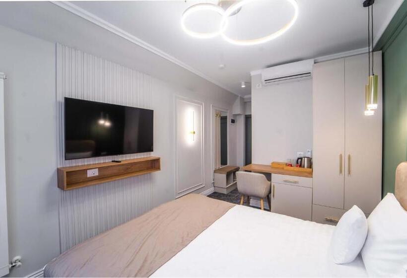 اتاق سوپریور, Zamca Suceava