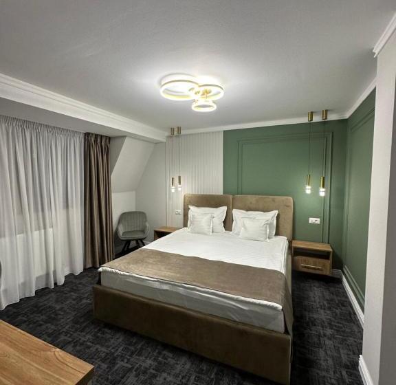 سوییت جونیور لوکس, Zamca Suceava