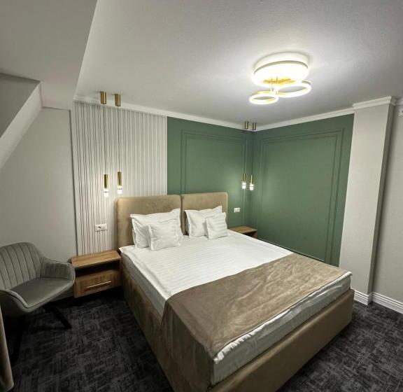 سوییت جونیور لوکس, Zamca Suceava