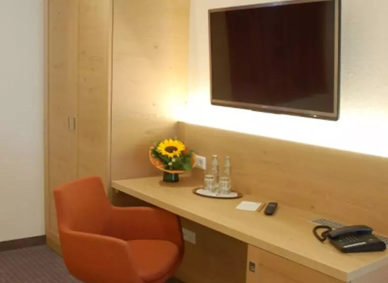 Comfort Yhden Hengen Huone, Landhotel Behre