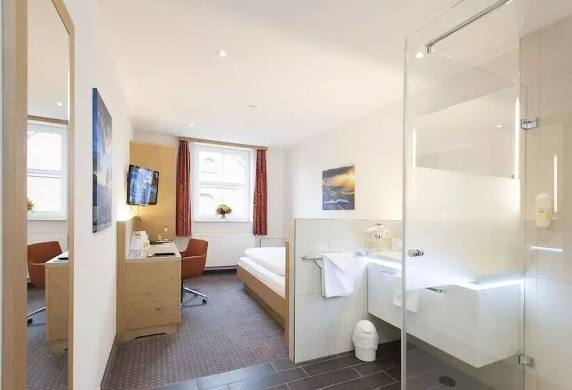 Comfort Yhden Hengen Huone, Landhotel Behre