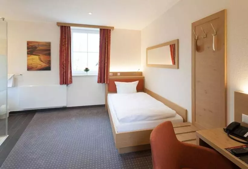 Comfort Yhden Hengen Huone, Landhotel Behre