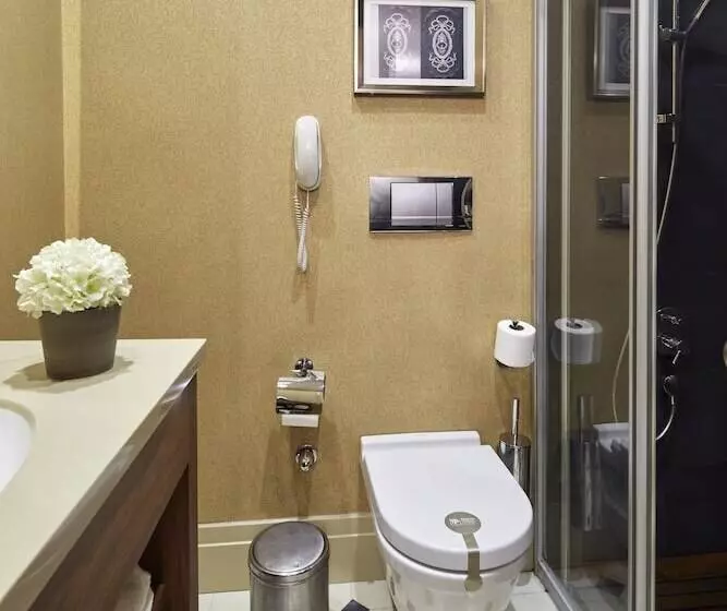 Superior Room, Taksim Prelude