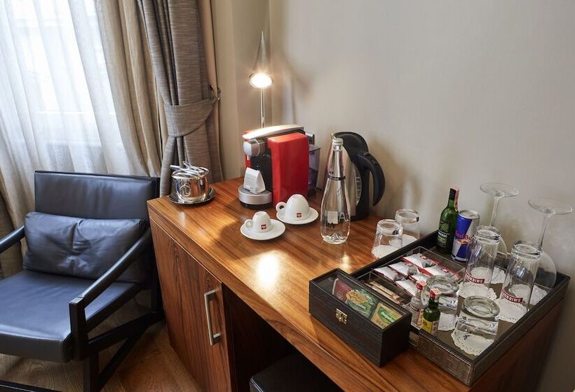 オーシャンビュースイート, Taksim Prelude