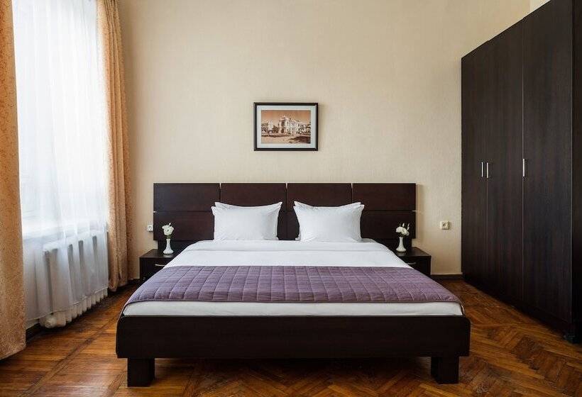 اتاق استاندارد, Tsentralnaya Hotel