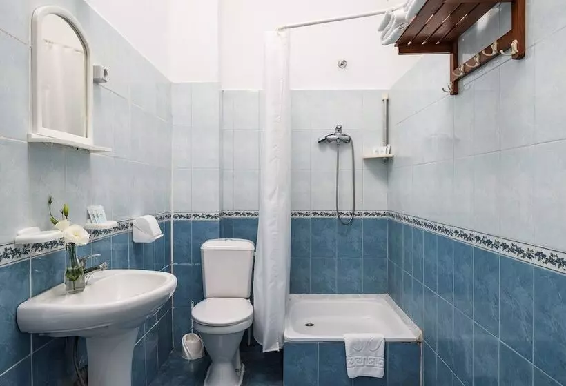 سوییت جونیور, Tsentralnaya Hotel