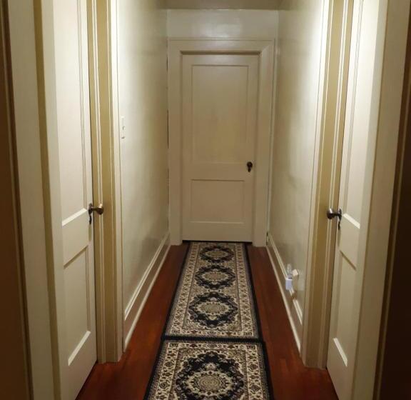 디럭스 룸, Harriott House: The Winter Room