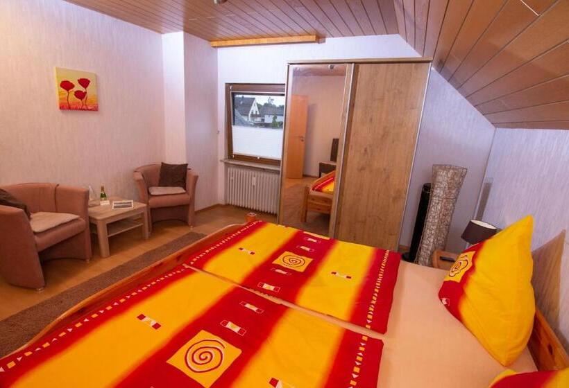 Standard room with outdoor bath, Moselhaus