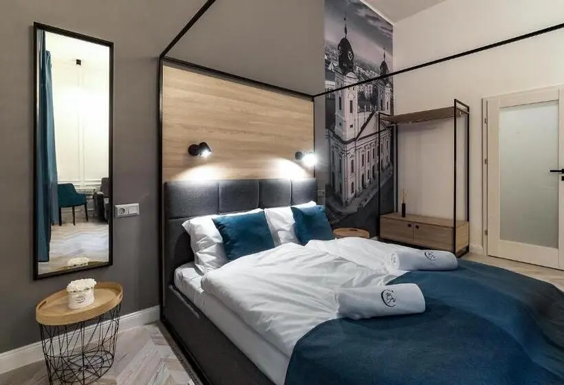 スーペリアスタジオ, Catalog Boutique Rooms