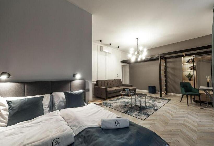 סטודיו סופריור, Catalog Boutique Rooms