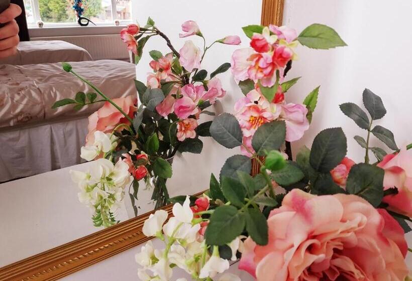 패밀리 룸, Wheatsheaf Inn