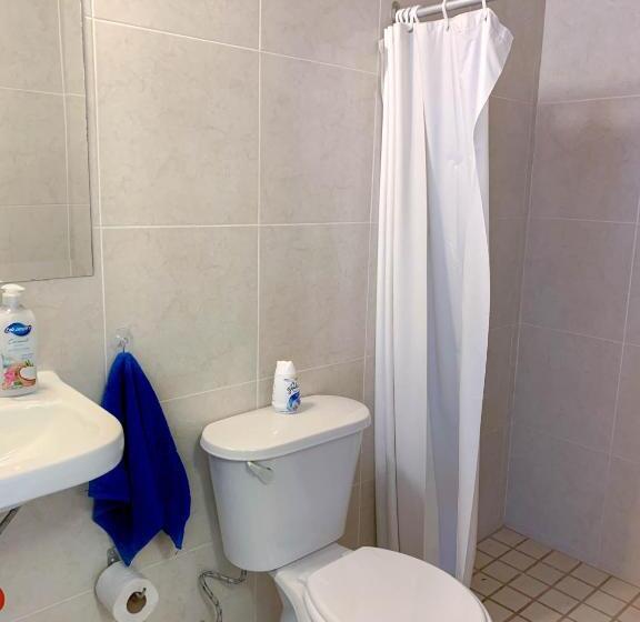 Quarto Deluxe, La Casa Del Expositor