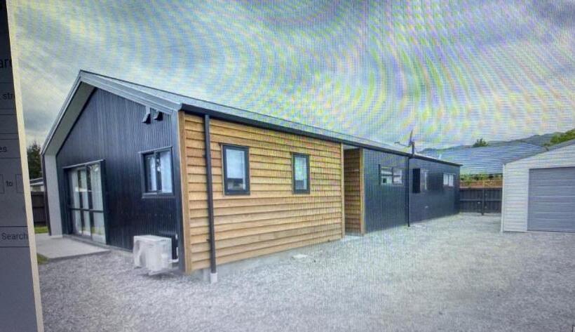 デラックスルーム, Central Retreat And Self Contained With Free Wifi