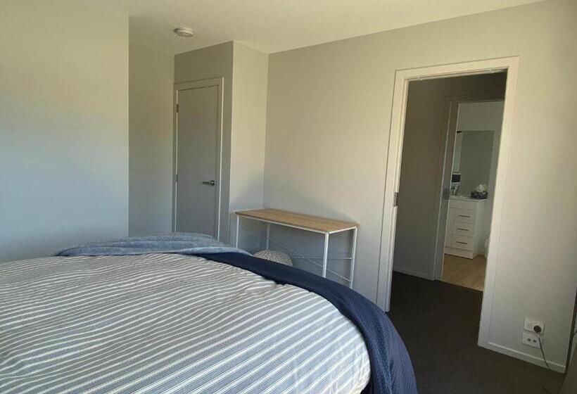 디럭스 룸, Central Retreat And Self Contained With Free Wifi