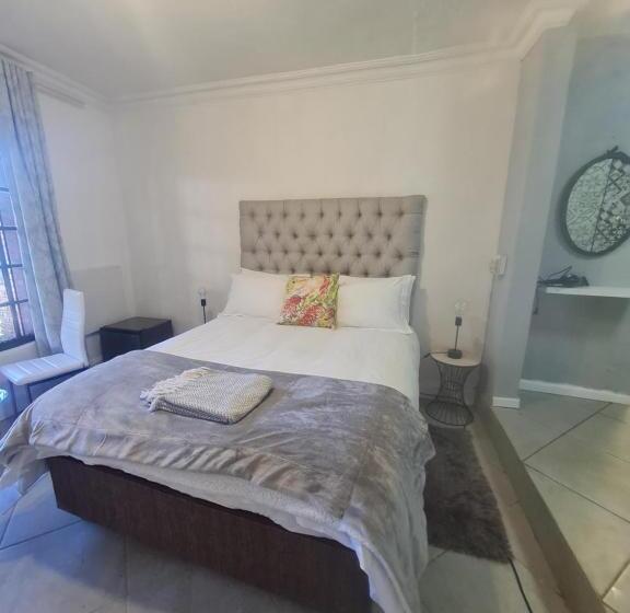 غرفة قياسية, Cozy Kosmos