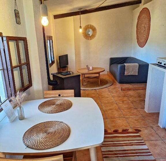 آپارتمان 1 خوابه با چشمانداز, Finca Serrato