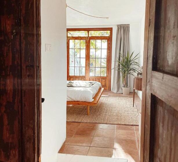 آپارتمان 1 خوابه با چشمانداز, Finca Serrato