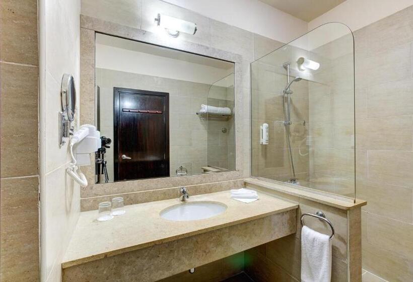 اتاق خانوادگی با چشمانداز دریا, Tui Magic Life Kalawy