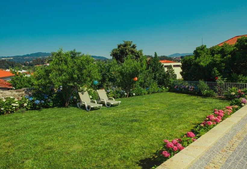 Номер Стандарт Вид на Сад, Casa Victória