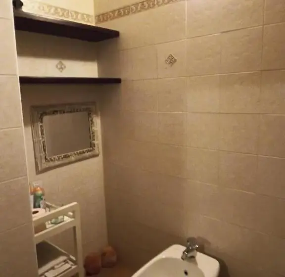 استودیوی استاندارد, B&b Del Bosco E Del Lago Elimar