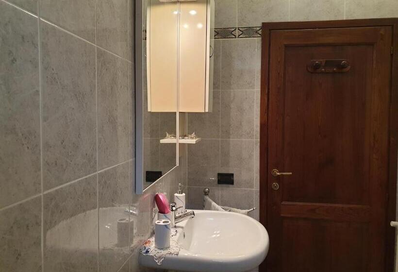 חדר סטנדרט לארבעה, B&b Il Bagarello