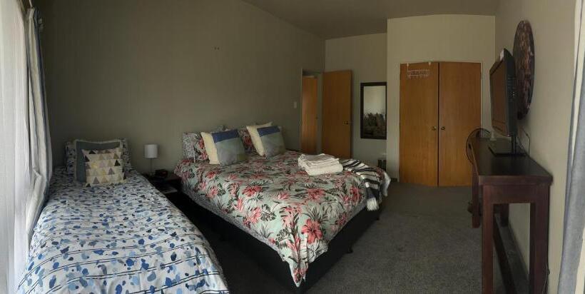 豪华房间, Warm On Waterloo