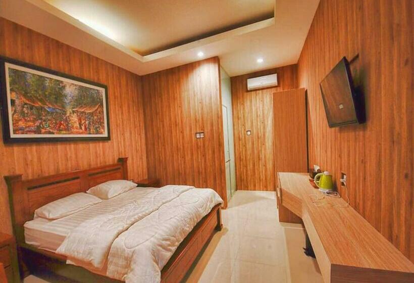 Стандартный Номер Кровать Кинг, Omah Joglo Semarang