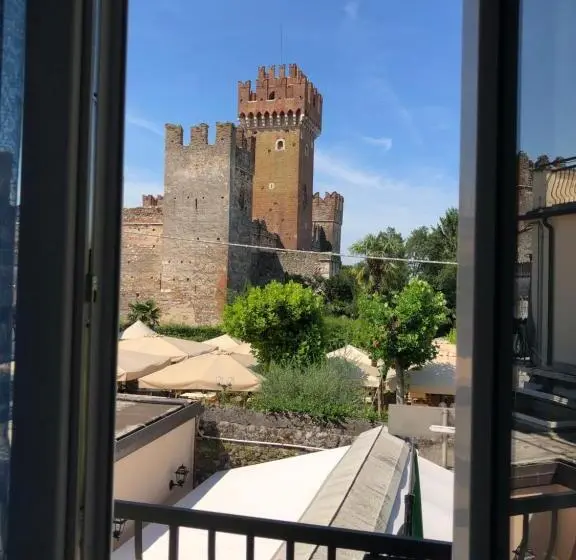 バルコニー付き１ベッドルームアパートメント, Castello Centro Storico