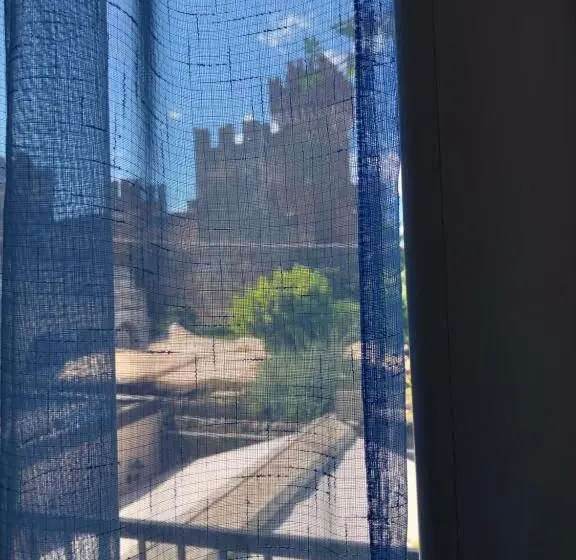 バルコニー付き１ベッドルームアパートメント, Castello Centro Storico