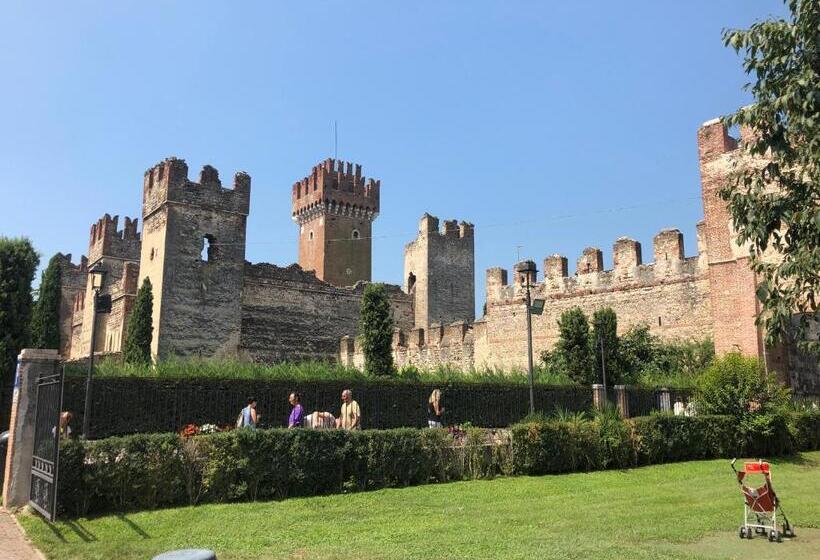 Номер Стандарт, Castello Centro Storico