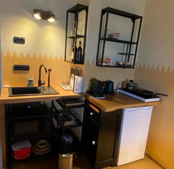 חדר סטודיו סטנדרד, Ferrarotti