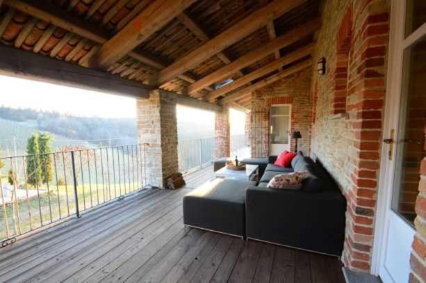 דירת חדר עם טרסה, Ferrarotti