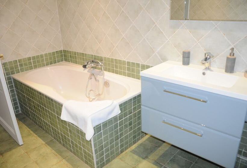 정원 전망 4인용 스탠다드 룸, L Inattendu