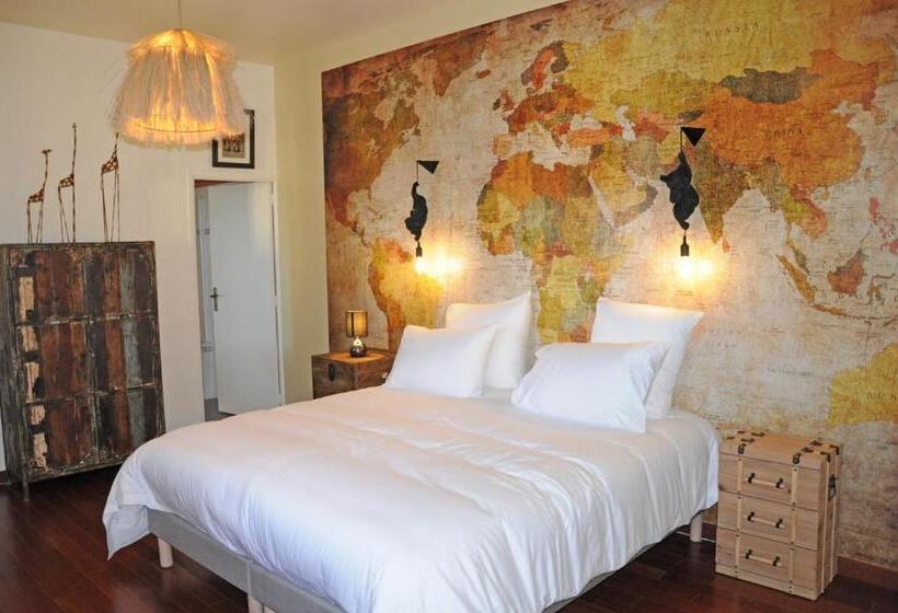 베이직 3인 룸, L Inattendu