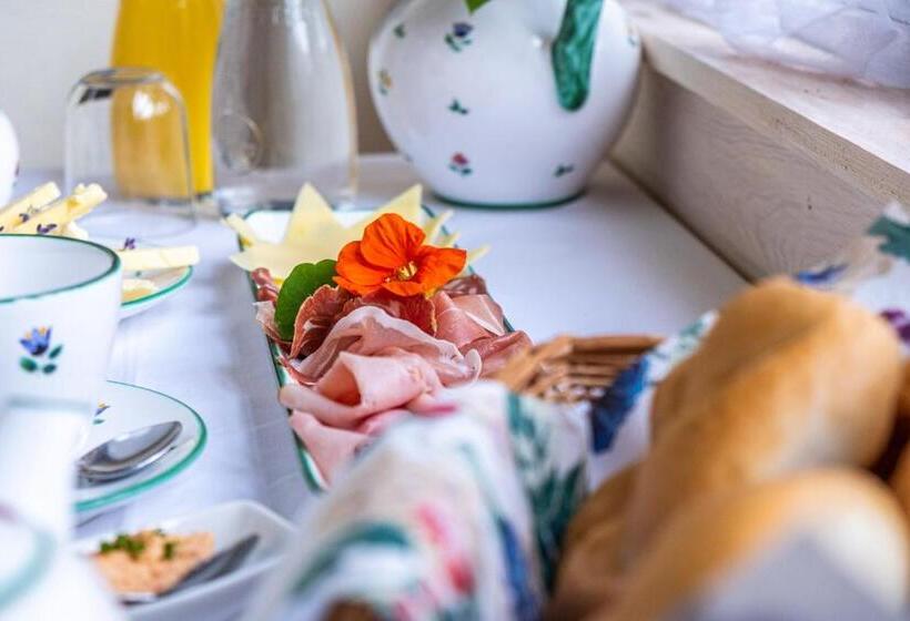 스탠다드 발코니 룸, Villa Theresienhof